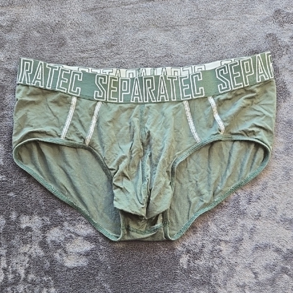 Separatec Green Briefs with Comfortable Fit and Modern Design